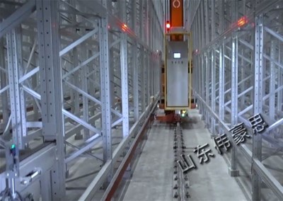 立體倉庫堆垛機的工作原理是什么？