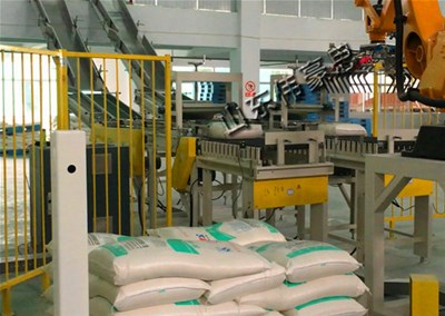 磷肥機器人碼垛機下一階段目標(biāo)