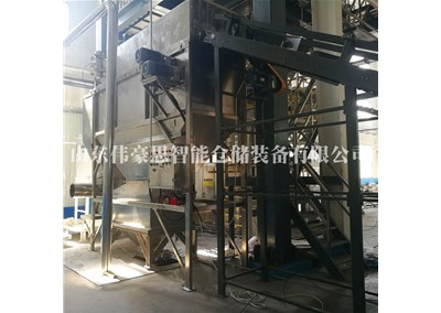 燒堿自動拆包機為什么可以無塵少污染作業(yè)？